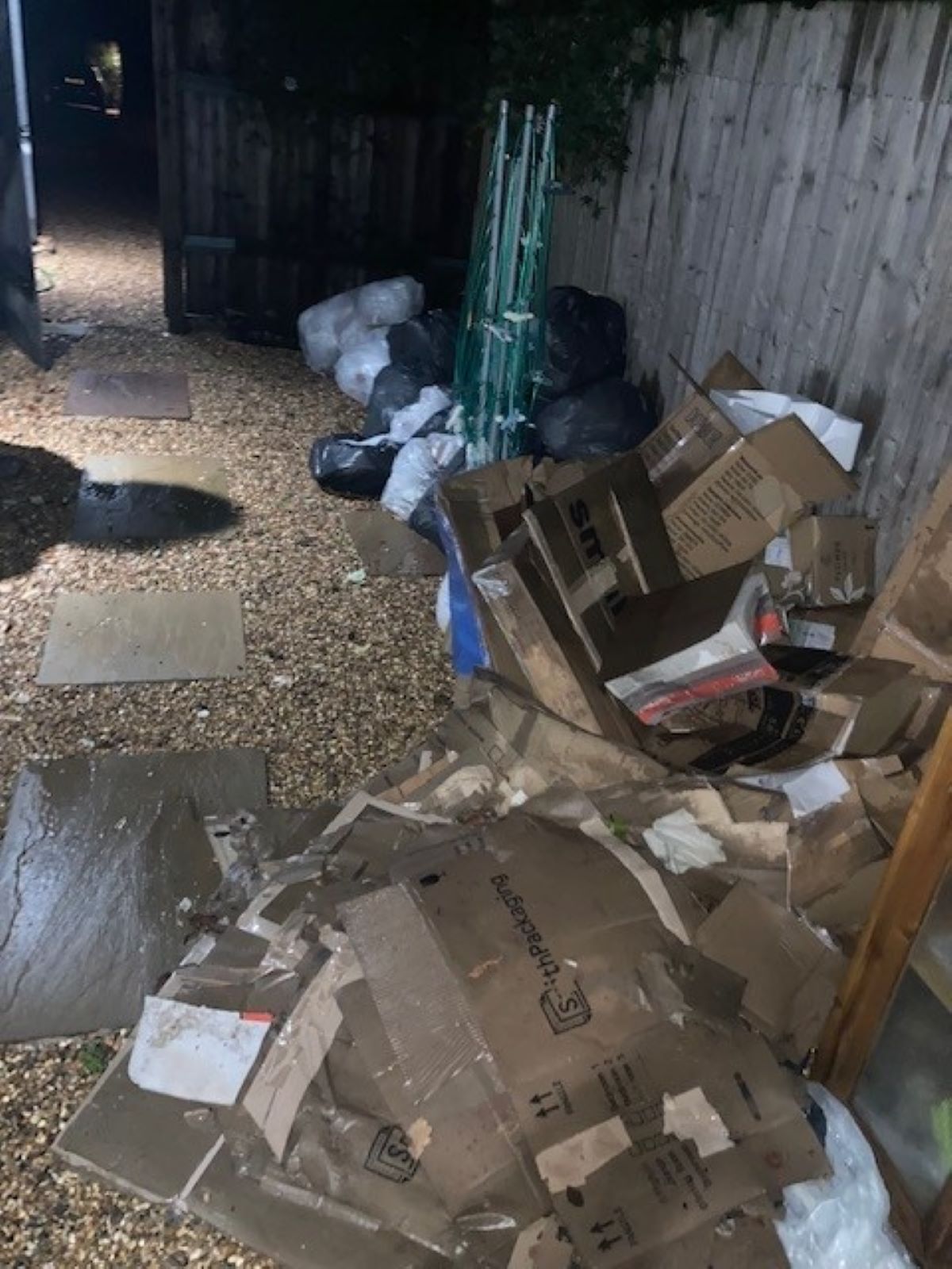 Rubbish Clearance Cheam. Domestic and Commercial.